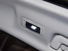 MHEV 230TCI CVT Pride Edition 2021 года 2021 MHEV 230TCI CVT Pride Edition Фото 240 из 386