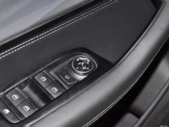 MHEV 230TCI CVT Pride Edition 2021 года 2021 MHEV 230TCI CVT Pride Edition Фото 203 из 386