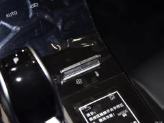 MHEV 230TCI CVT Pride Edition 2021 года 2021 MHEV 230TCI CVT Pride Edition Фото 49 из 386