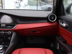 Фото Alfa Romeo Giulia (952)