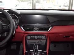 Фото Alfa Romeo Stelvio (949)