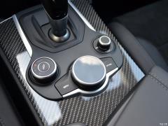 2019 2.9T 510HP версия с четырехлистным клевером 2019 2.9T 510HP four-leaf clover version Фото 114 из 217