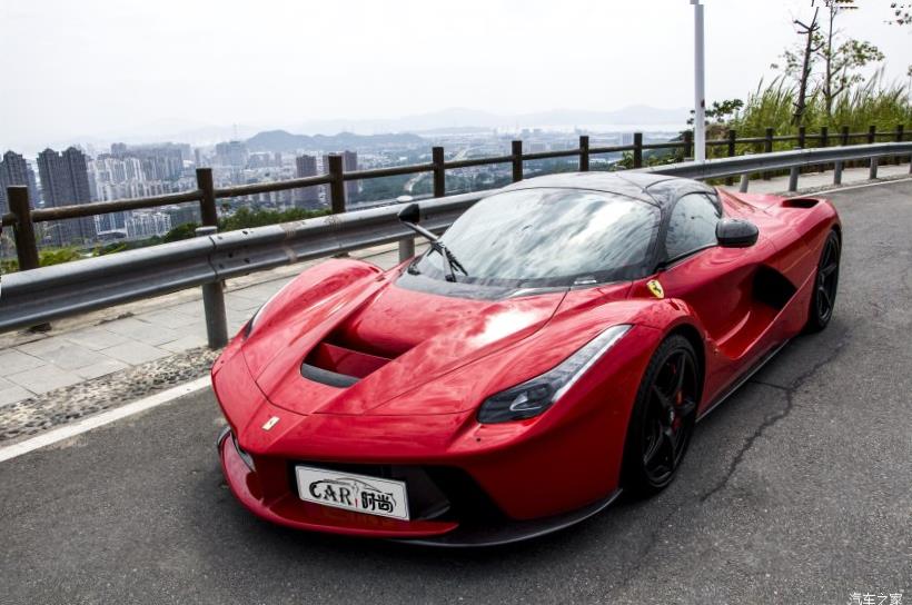 Ferrari 488 Pista