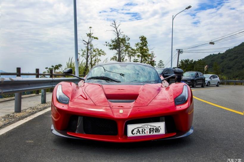 Ferrari 488 Pista