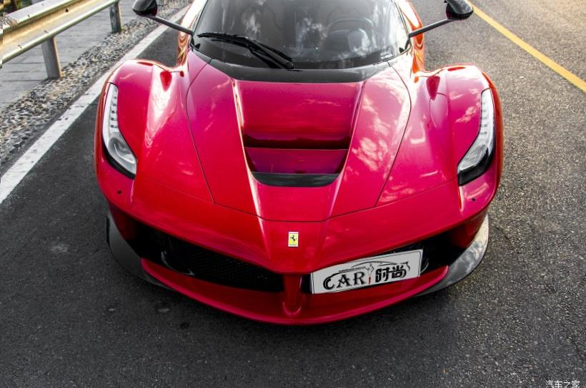 Ferrari 488 Pista