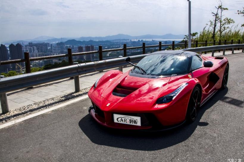Ferrari 488 Pista