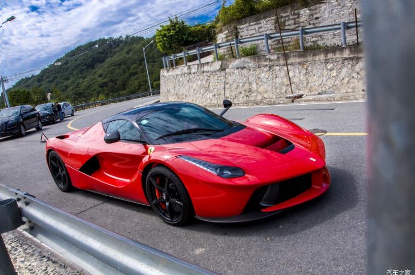 Ferrari 488 Pista