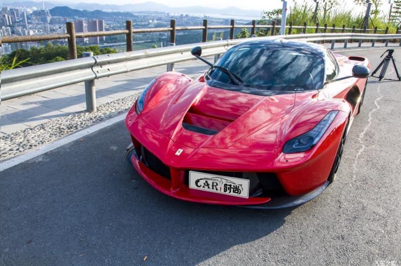 Ferrari 488 Pista