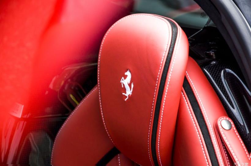 Ferrari 488 Pista