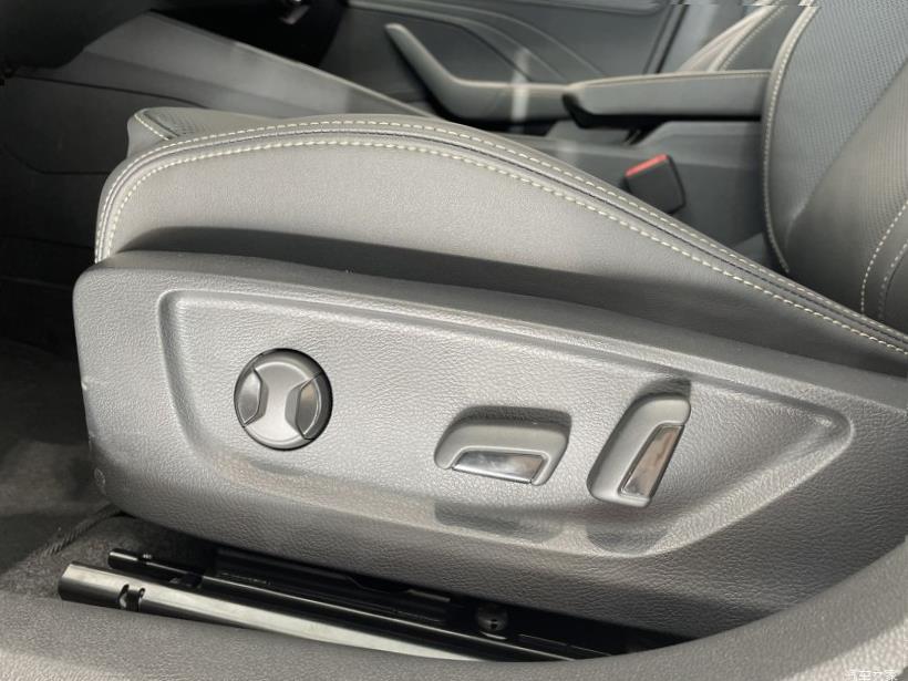 Skoda Octavia (A8)