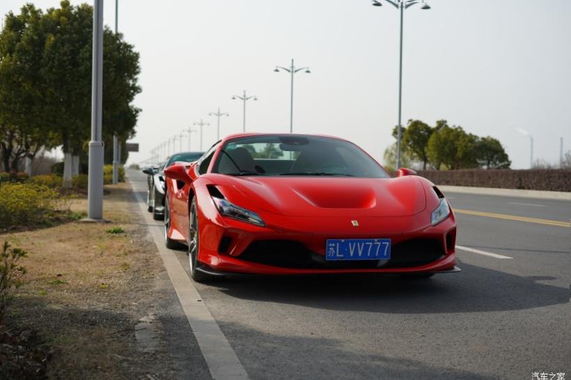 Ferrari 488 Pista
