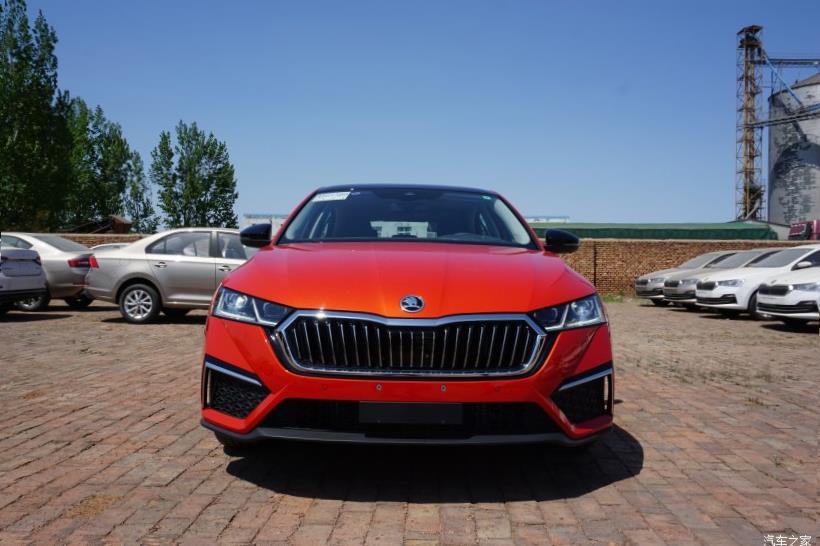 Skoda Octavia (A8)
