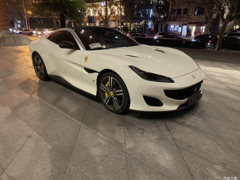 Ferrari 488 Pista 