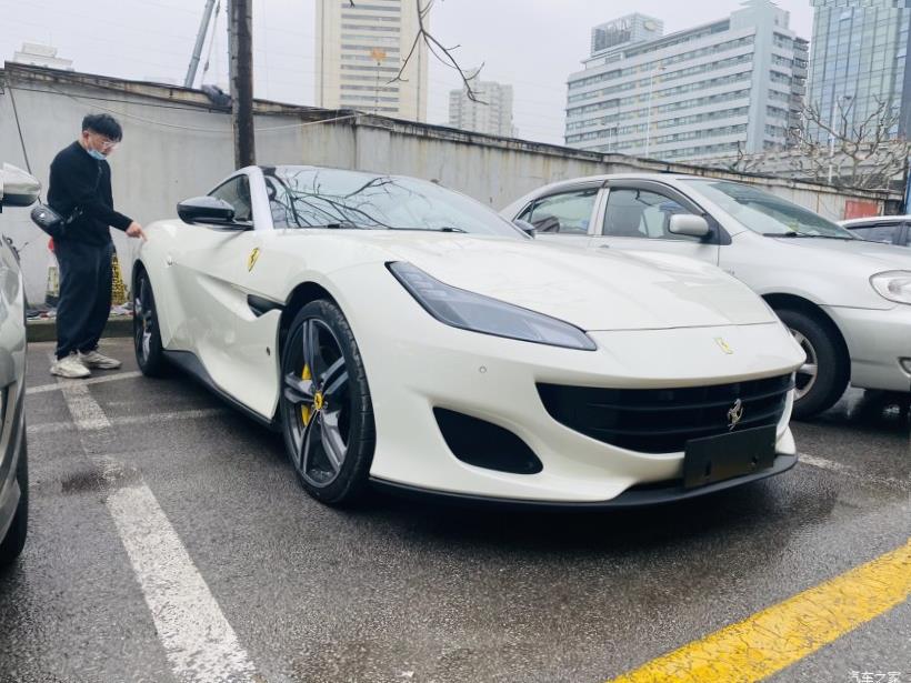 Ferrari 488 Pista 