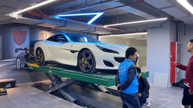 Ferrari 488 Pista 