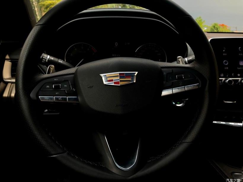 Cadillac CT4