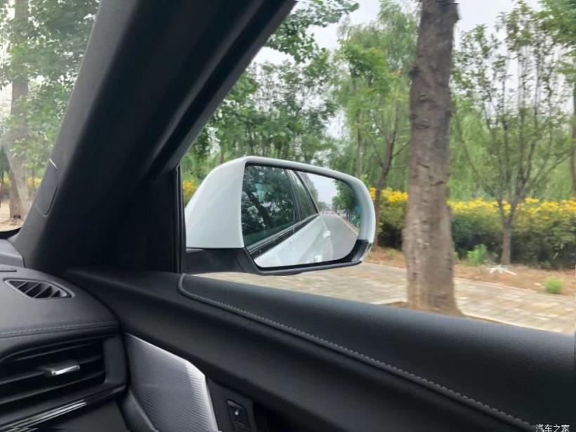 Cadillac CT4