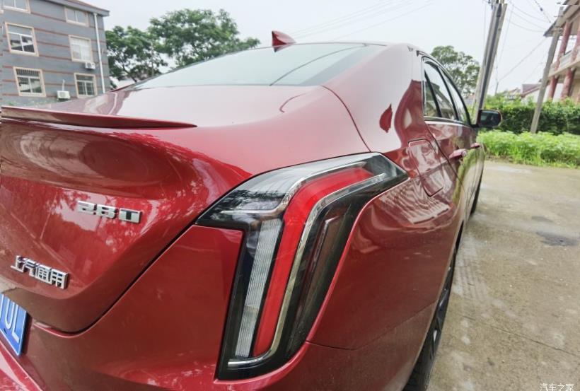 Cadillac CT4