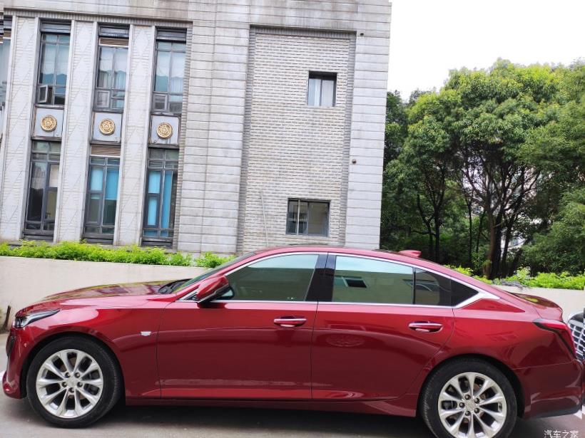 Cadillac CT5