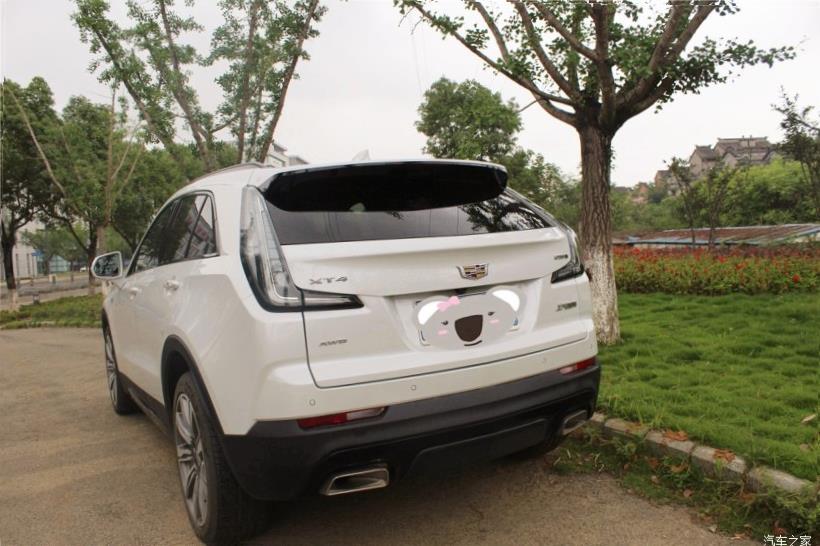 Cadillac XT4