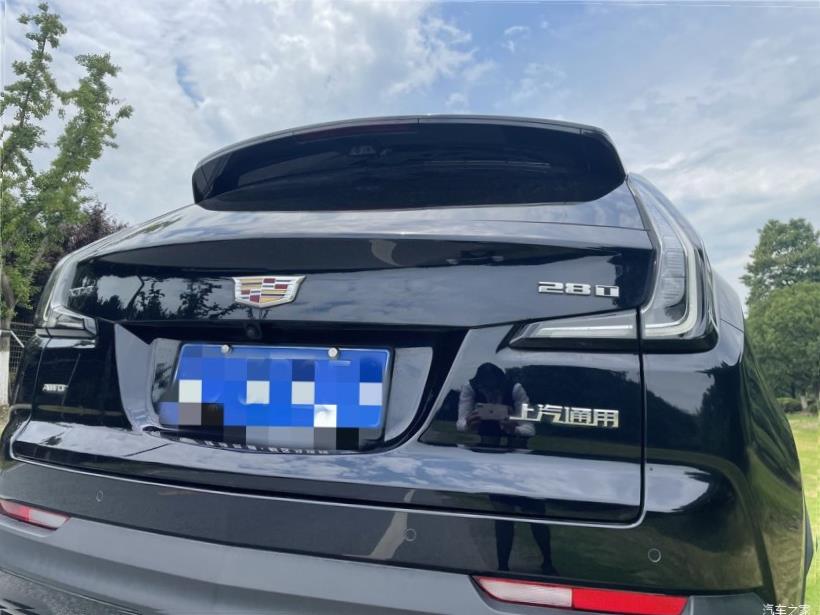 Cadillac XT4