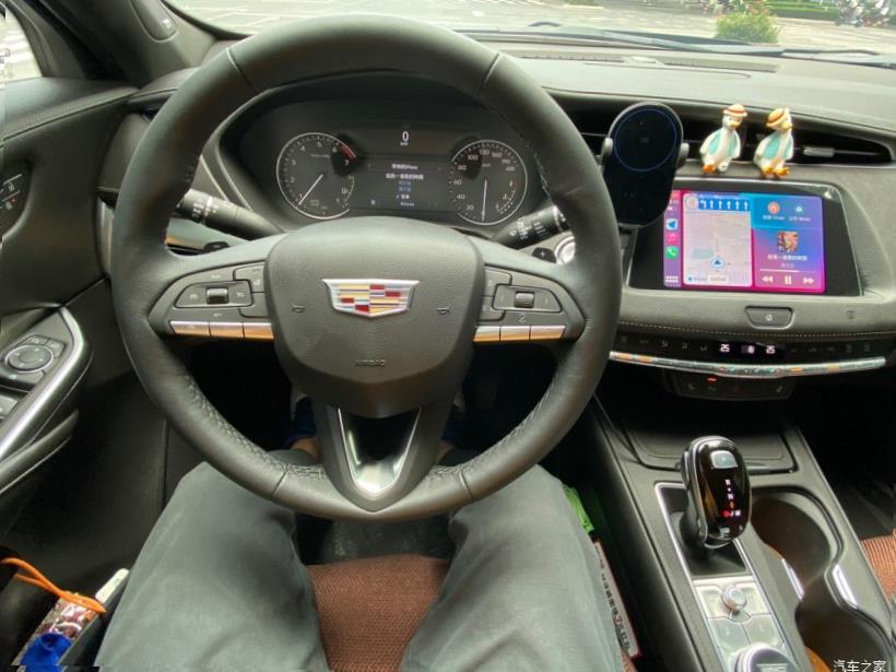 Cadillac XT4