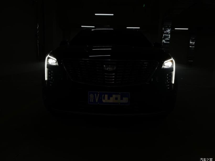 Cadillac XT4