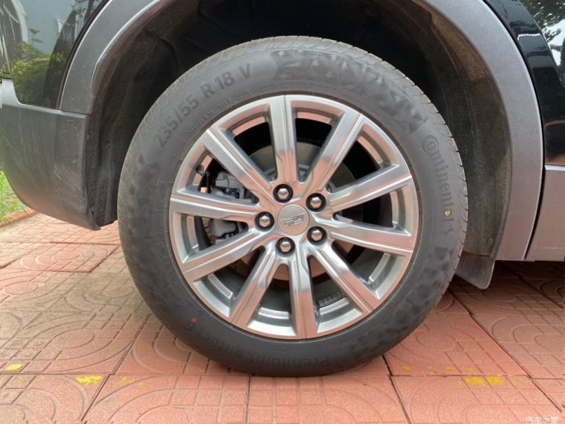 Cadillac XT4