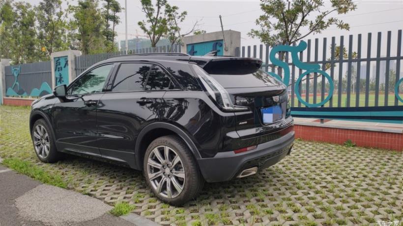 Cadillac XT4