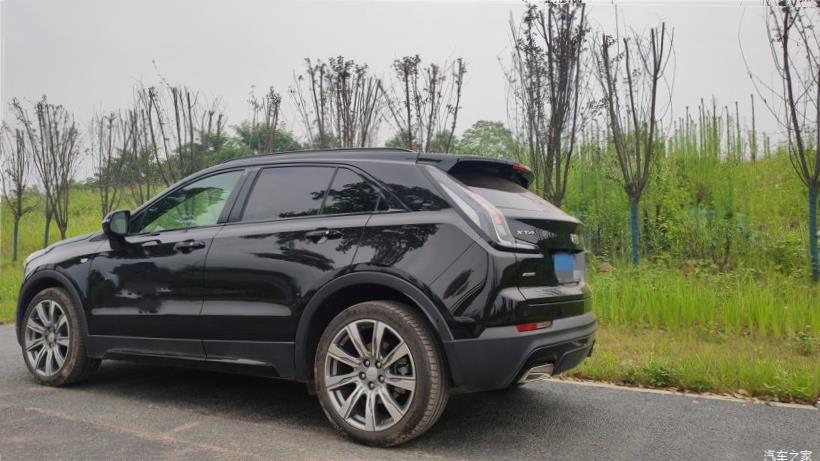 Cadillac XT4