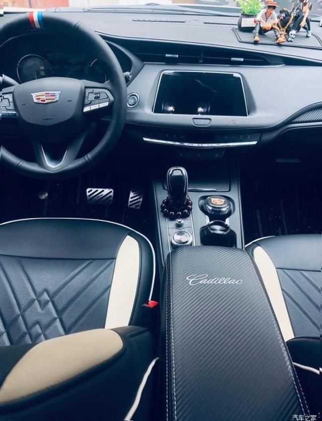 Cadillac XT4