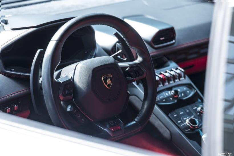 Lamborghini Huracan