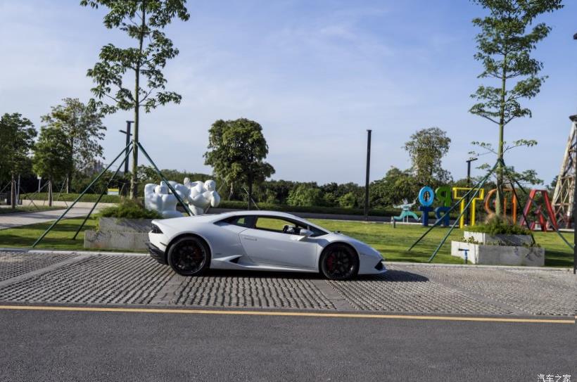 Lamborghini Huracan