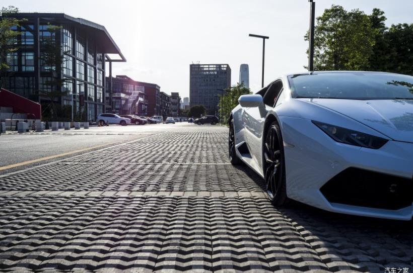 Lamborghini Huracan