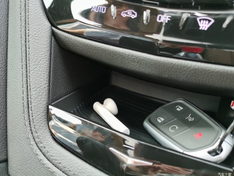 Cadillac XT6 (C1TL)