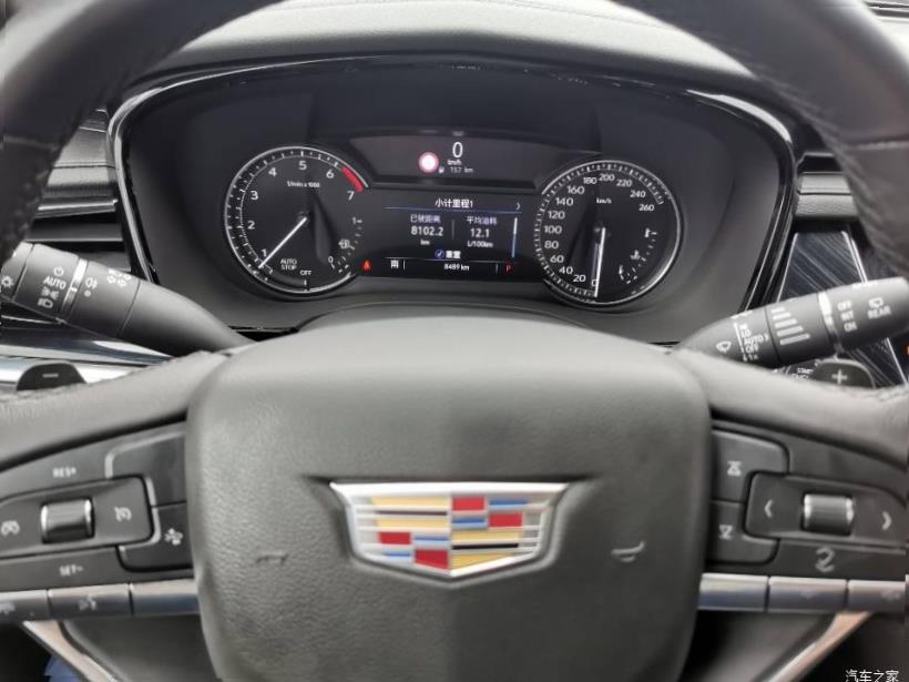 Cadillac XT6 (C1TL)