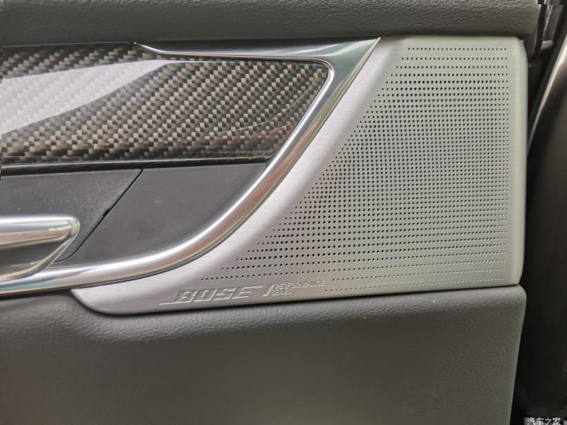 Cadillac XT6 (C1TL)