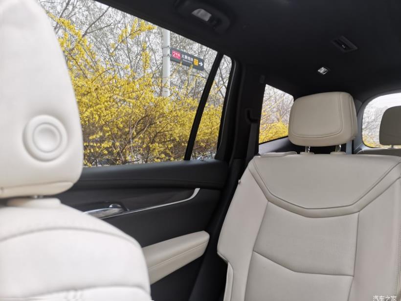 Cadillac XT6 (C1TL)