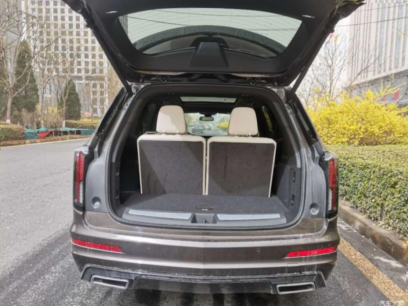 Cadillac XT6 (C1TL)