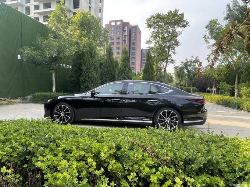 Lexus LS350 (XF50)