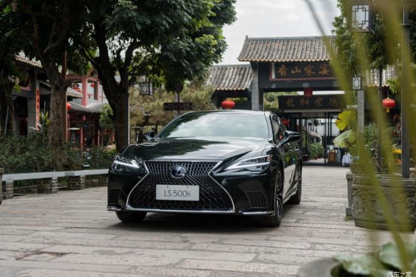 Lexus LS350 (XF50)