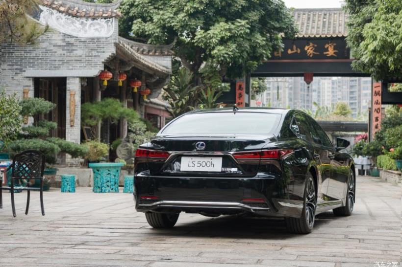 Lexus LS350 (XF50)