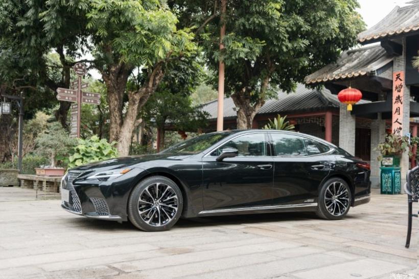 Lexus LS350 (XF50)