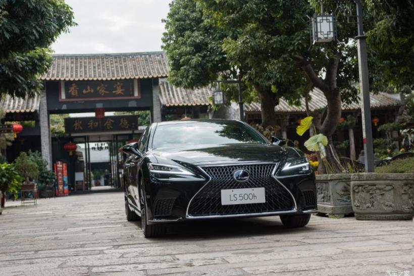 Lexus LS350 (XF50)