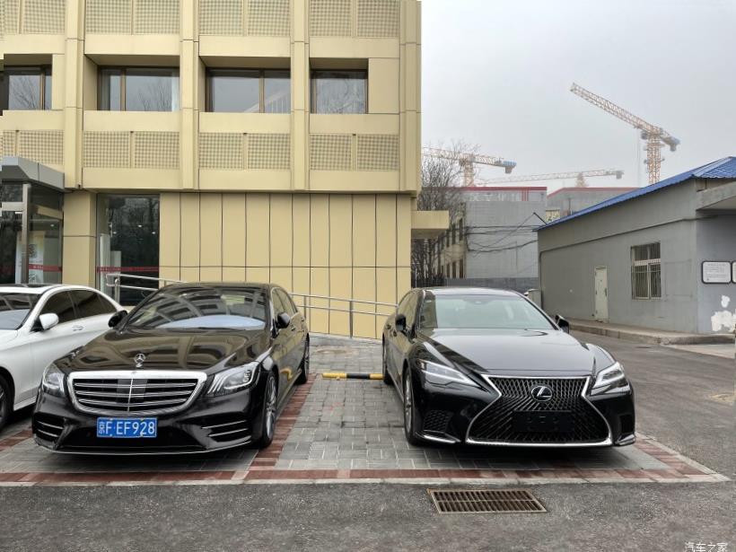 Lexus LS350 (XF50)