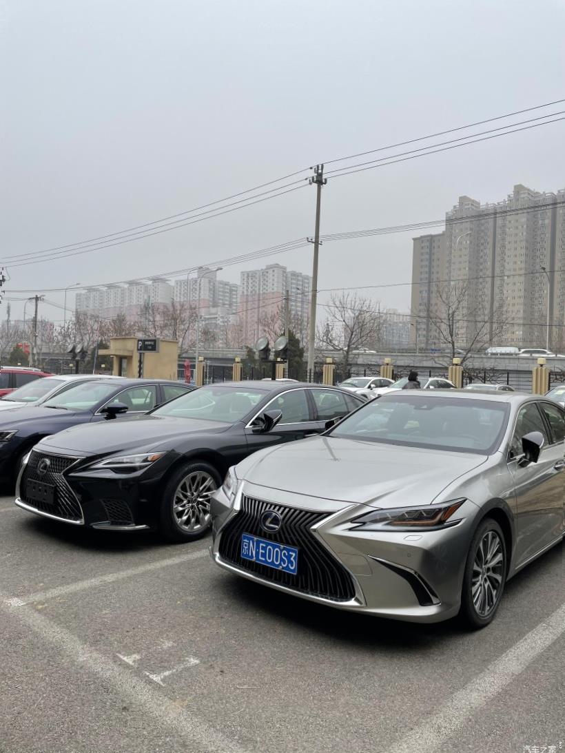 Lexus LS350 (XF50)