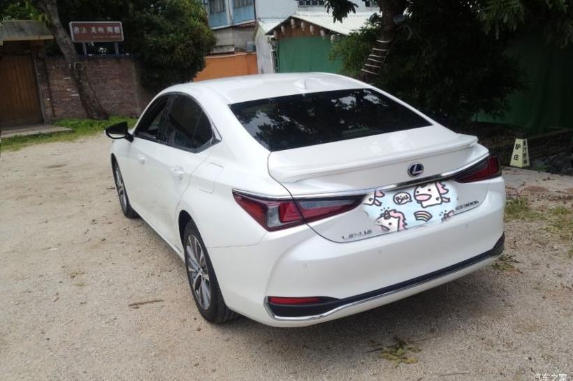 Lexus ES350 (XV70)