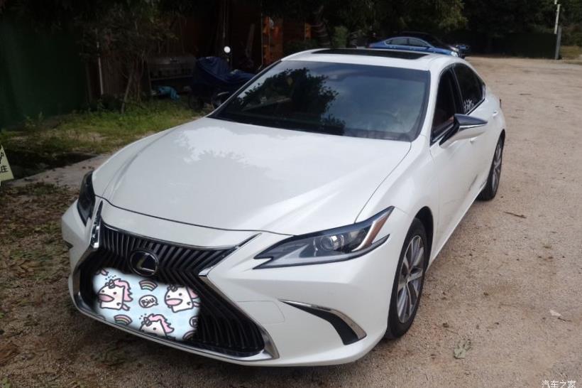 Lexus ES350 (XV70)