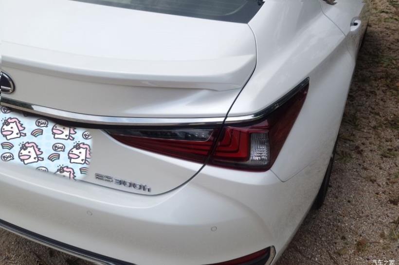 Lexus ES350 (XV70)
