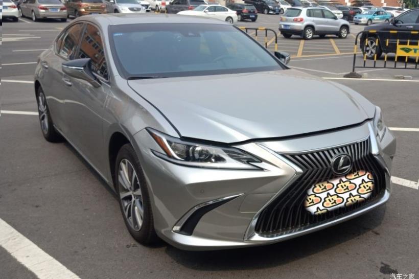 Lexus ES350 (XV70)